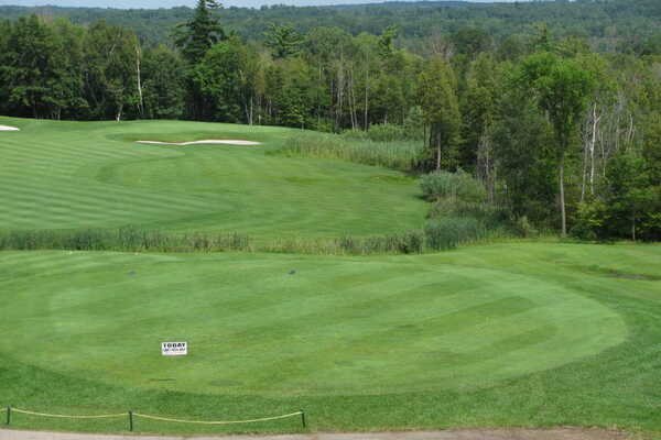Devil's Ridge Golf Club - hole 1