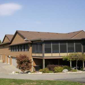 Maple Hill GC: clubhouse